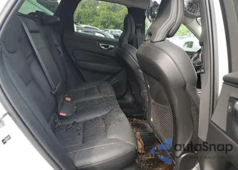 2021 Volvo Xc60 T5 Momentum из США, поврежденный, VIN YV4102RK7M1875643